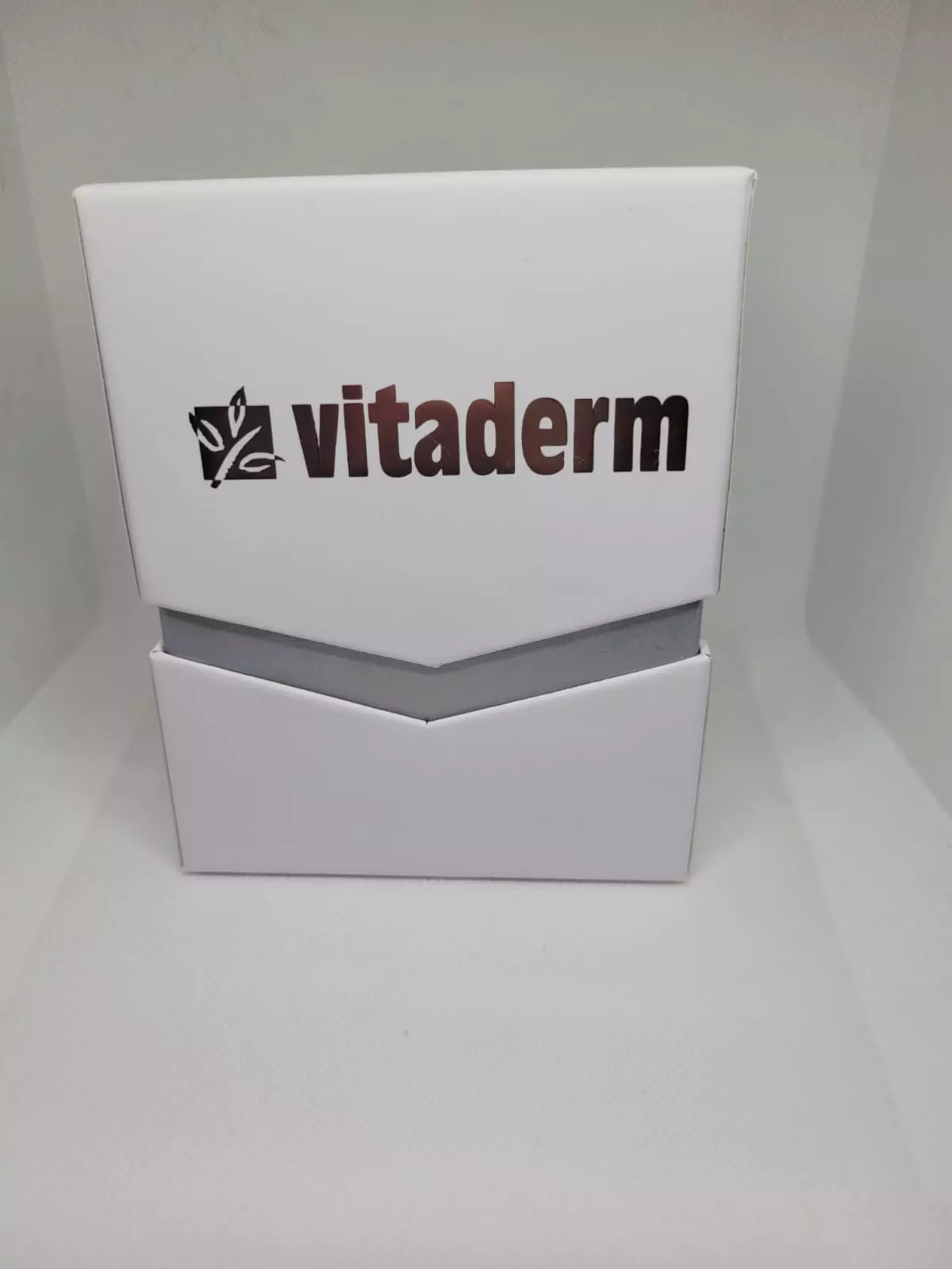 Vitaderm Radiant-C Serum + Salicylic Powder Exfoliator  | Increase Radiance & Softness - Image 2
